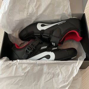 Brand New Peloton Cycling Shoes